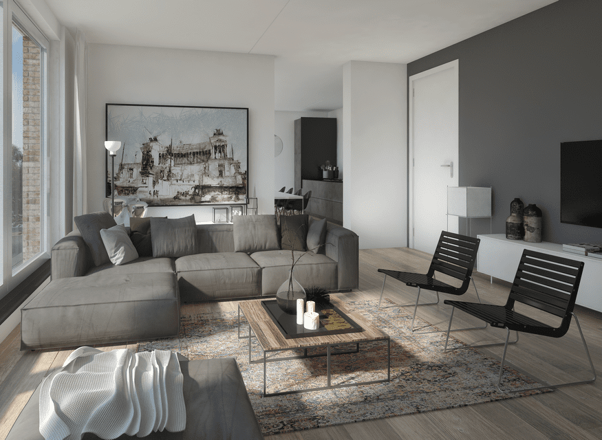 Comfortabele woonkamer met grote ramen, grijze hoekbank, warme houten vloer, vintage tapijt en zwarte designstoelen in een modern stadsappartement.